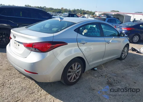2015 Hyundai Elantra Se z USA, uszkodzony, nr VIN 5NPDH4AE8FH560582